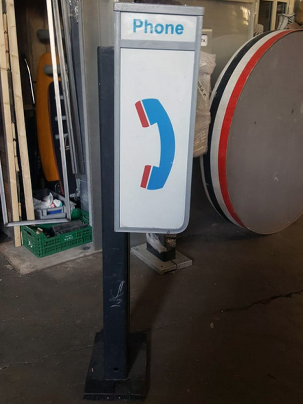 cabina telefefono publico americano pie.metal.luz int.ext.max.telef.54x20 159x40x34 (95eu.) 1u